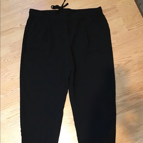 RW&CO cuffed jogger-style dress pants - Picture 4 of 10